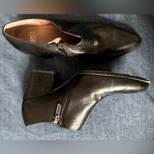 Franco Sarto Lesther Booties Size 8.5
